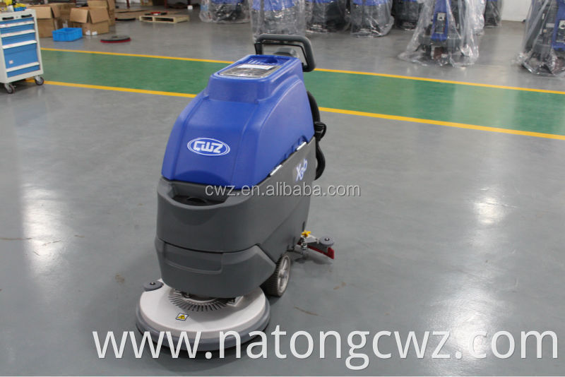 Easy operation small type floor scrubber dryer